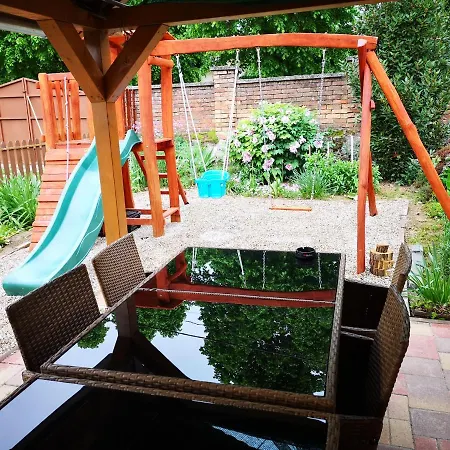 Szabo Vendeghaz Шиклош