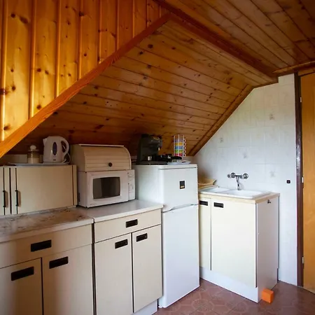 Szabo Vendeghaz Шиклош